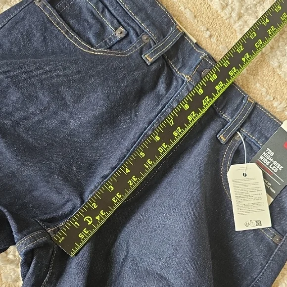 Levi's Dark Wash Indigo Wide Leg High-rise Zip Premium Jeans Size 29 - Picture 7 of 13
